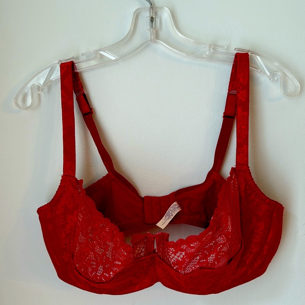 Cacique bra 40DD Underwire